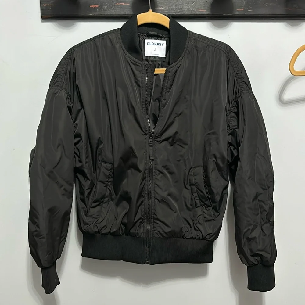 Old Navy size small Go-H20 black bomber style jacket - Picture 1 of 9